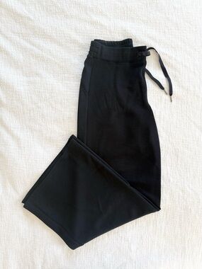 SPANX AirEssentials Size Medium Wide Leg Pant